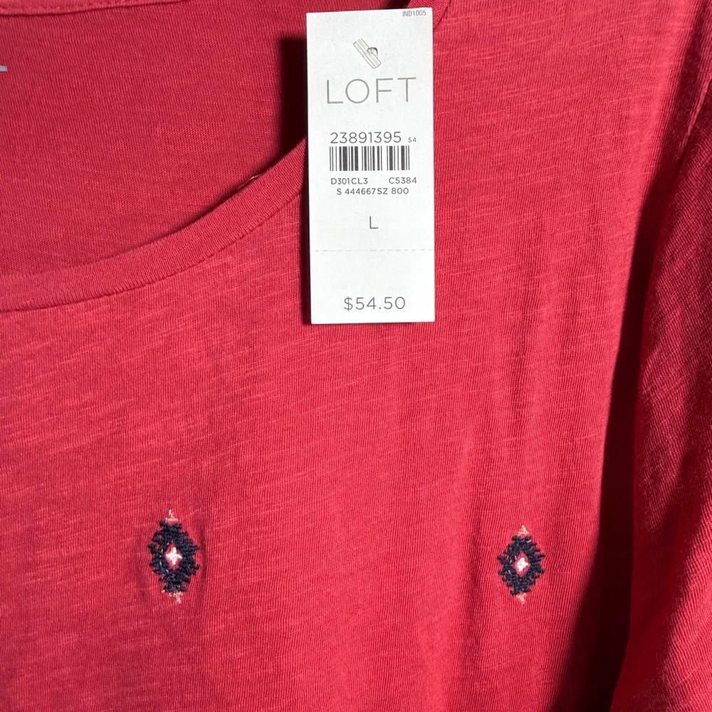 LOFT Dark Pink Short Sleeve Embroidered Knit Tee - Picture 4 of 6